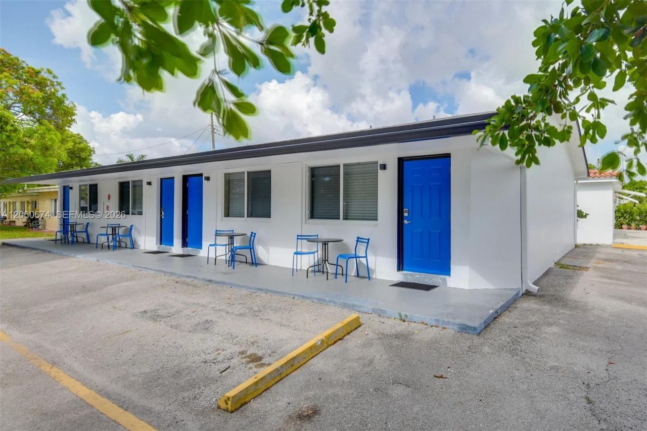 412 NE 4th Ave , Hallandale Beach, FL 33009 Photo