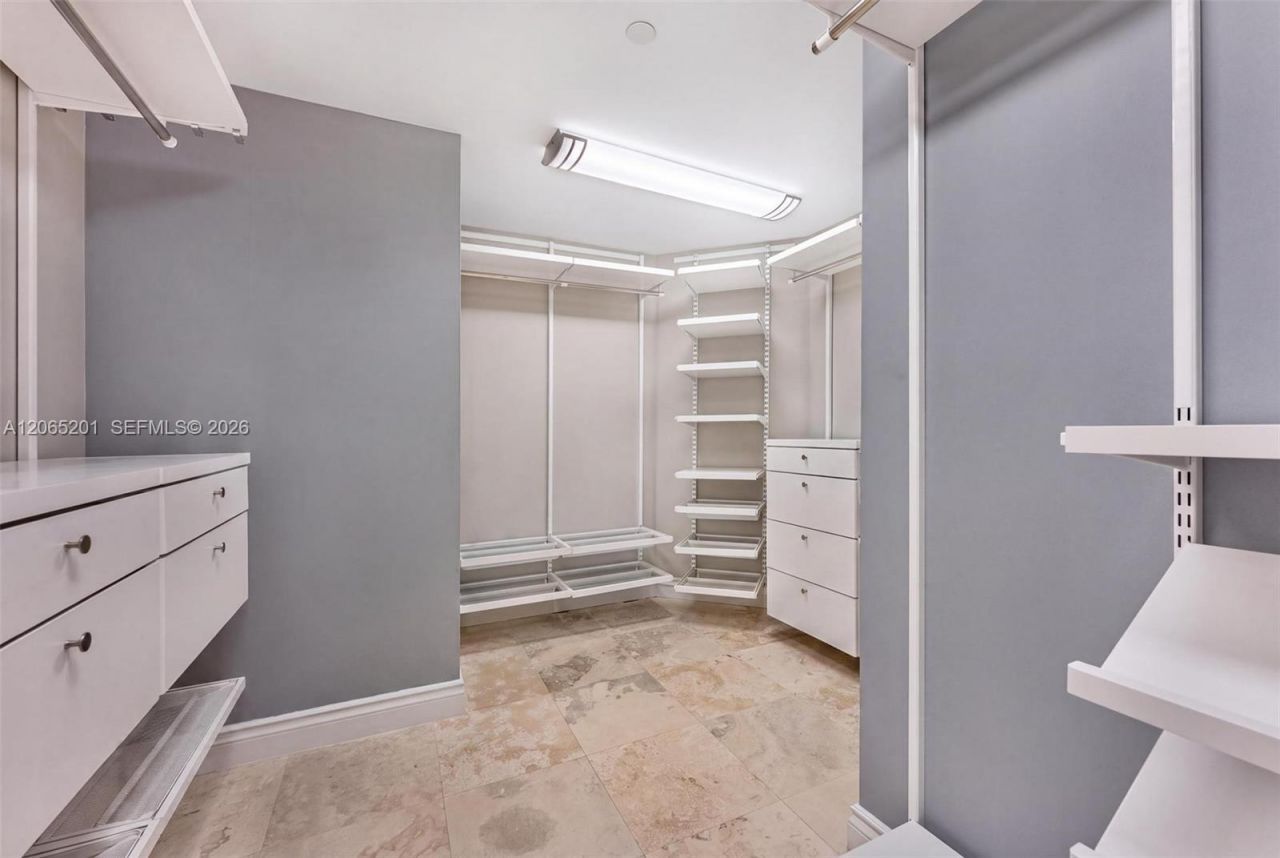 21150 Point Pl, Unit 702, Aventura, FL 33180 Photo