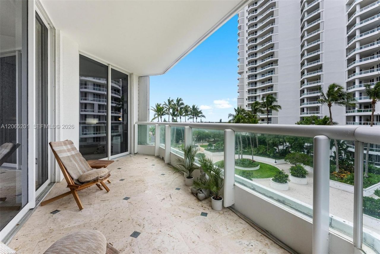 21150 Point Pl, Unit 702, Aventura, FL 33180 Photo