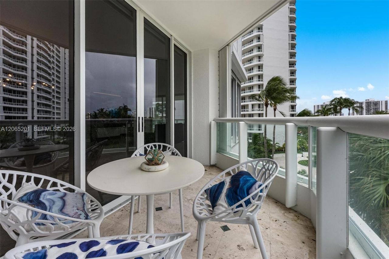 21150 Point Pl, Unit 702, Aventura, FL 33180 Photo