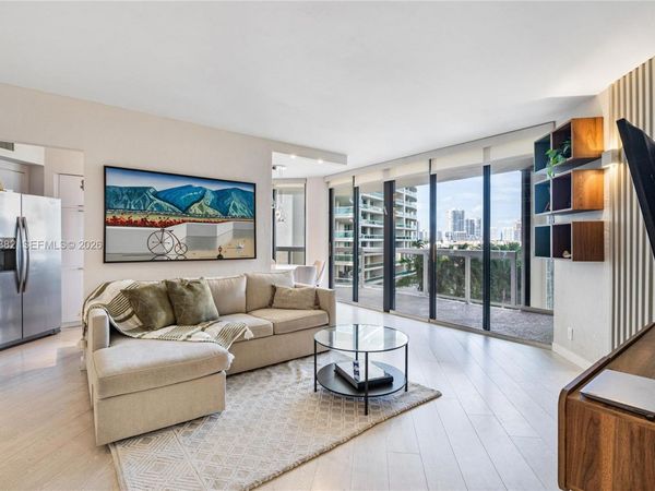 20185 E Country Club Dr , Unit 604, Aventura, FL 33180