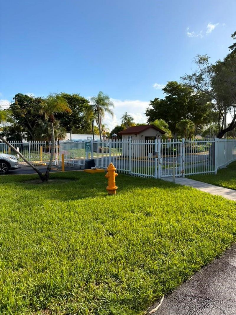 10835 SW 112th Ave, Unit 114, Miami, FL 33176 Photo