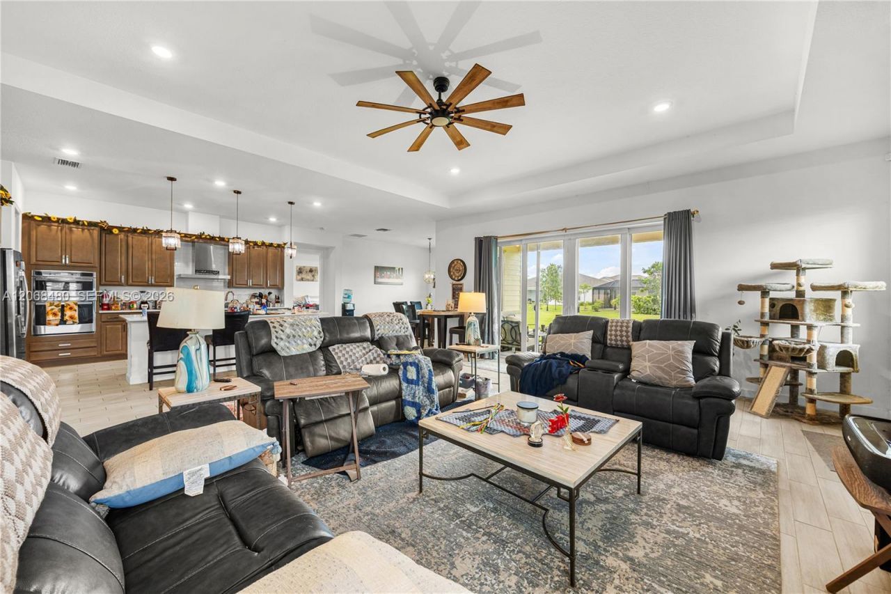 1085 Haywagon Trl, Loxahatchee, FL 33470 Photo