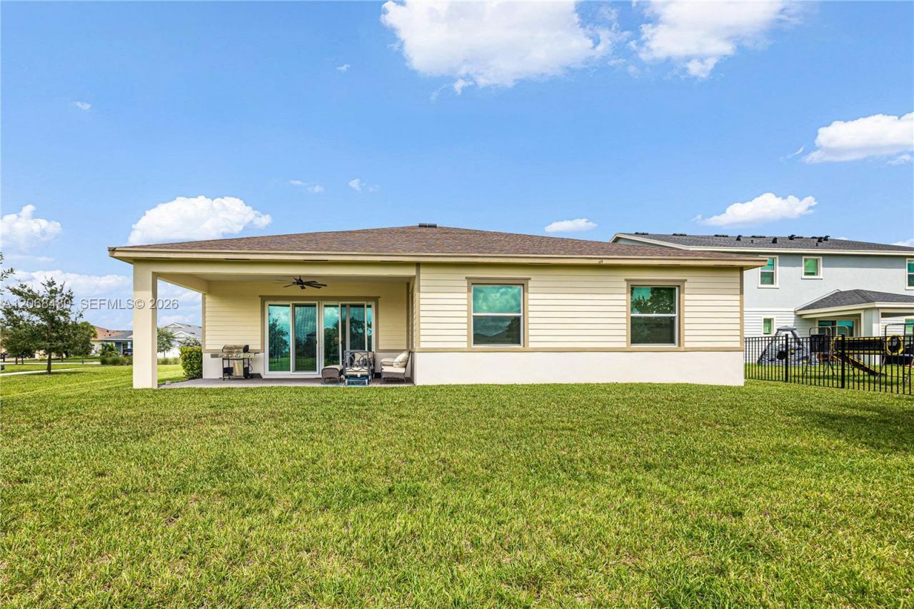 1085 Haywagon Trl, Loxahatchee, FL 33470 Photo