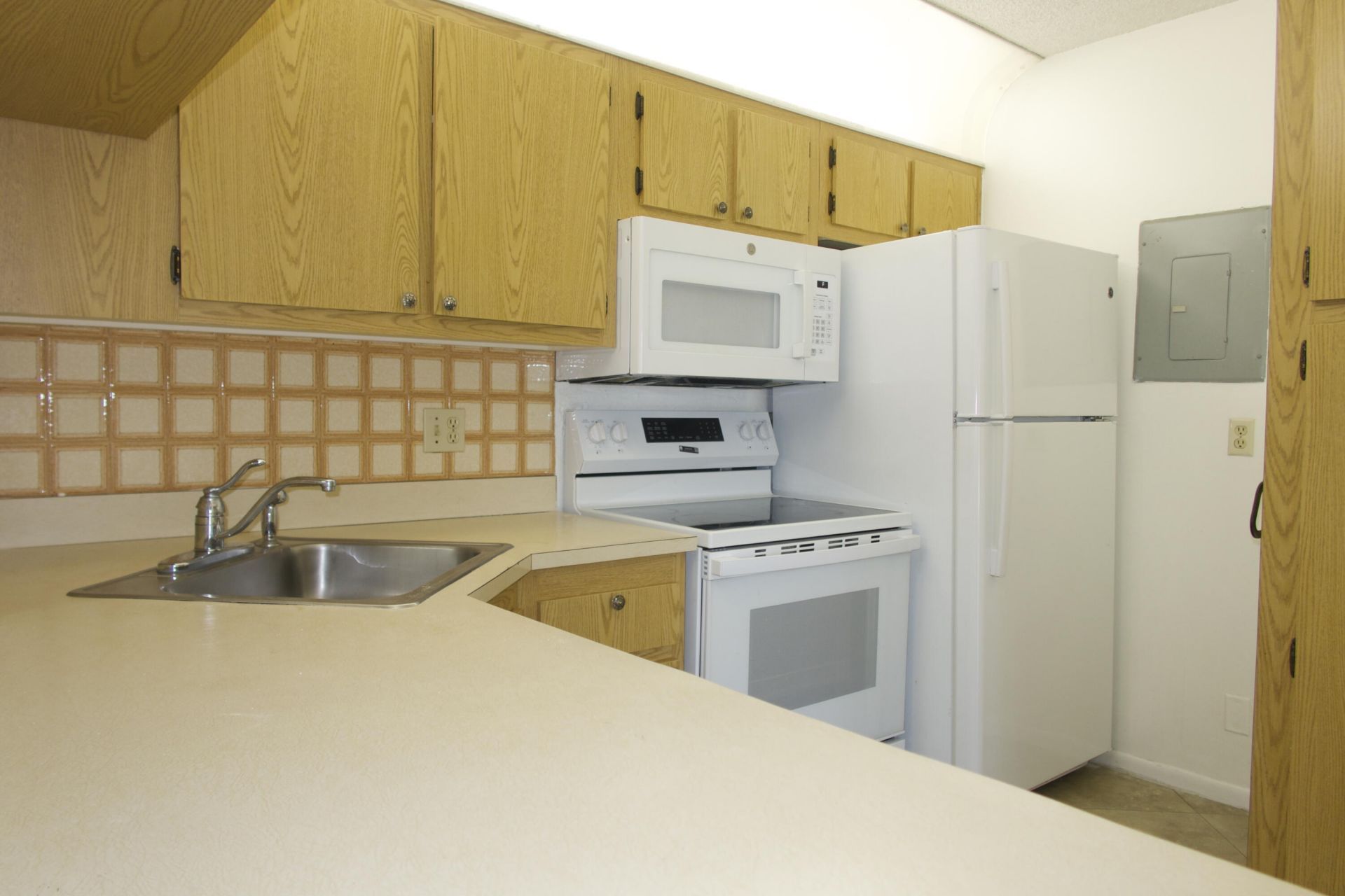 208 Foxtail Drive, Unit D2, Greenacres, FL 33415 Photo