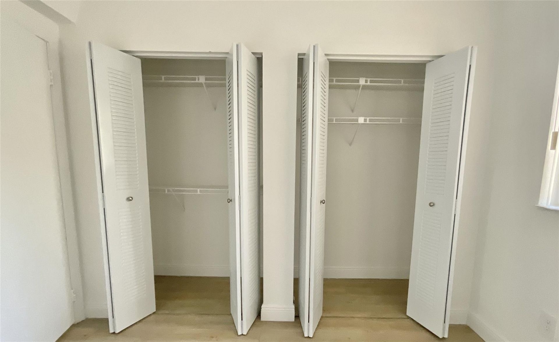 9517 Fontainebleau Boulevard, Unit 531-405, Miami, FL 33172 Photo