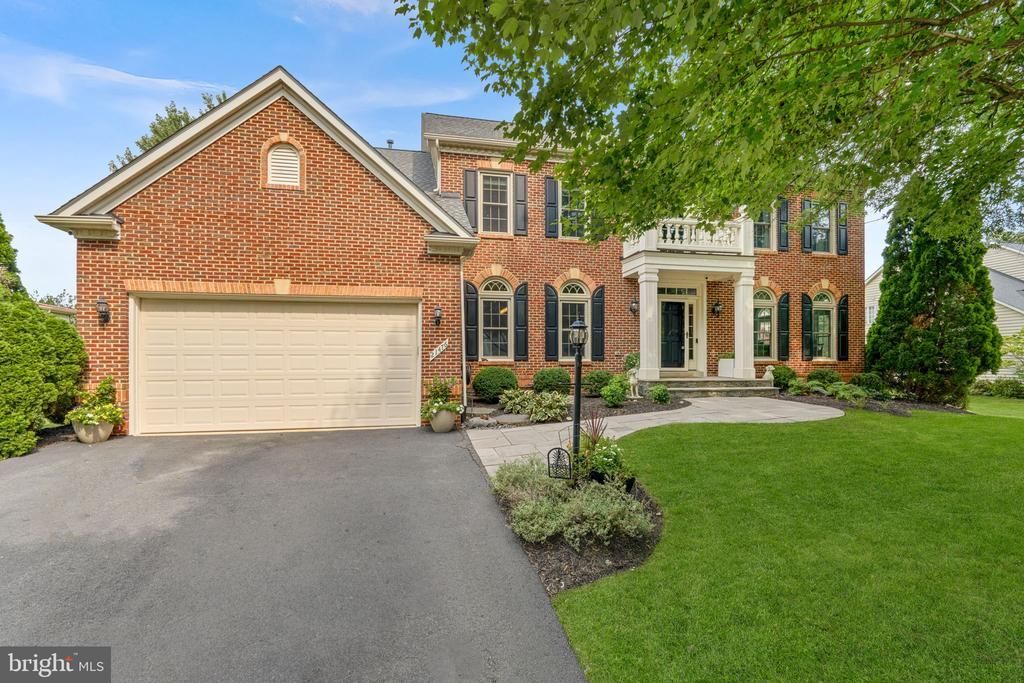 21476 Glebe View Drive, Broadlands, VA 20148 Main Photo