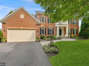 21476 GLEBE VIEW DRIVE, BROADLANDS, VA 20148