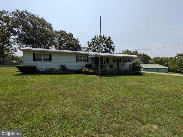 1287 W SPRINGFIELD ROAD, SEVEN VALLEYS, PA 17360