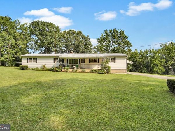 1287 W SPRINGFIELD ROAD, SEVEN VALLEYS, PA 17360