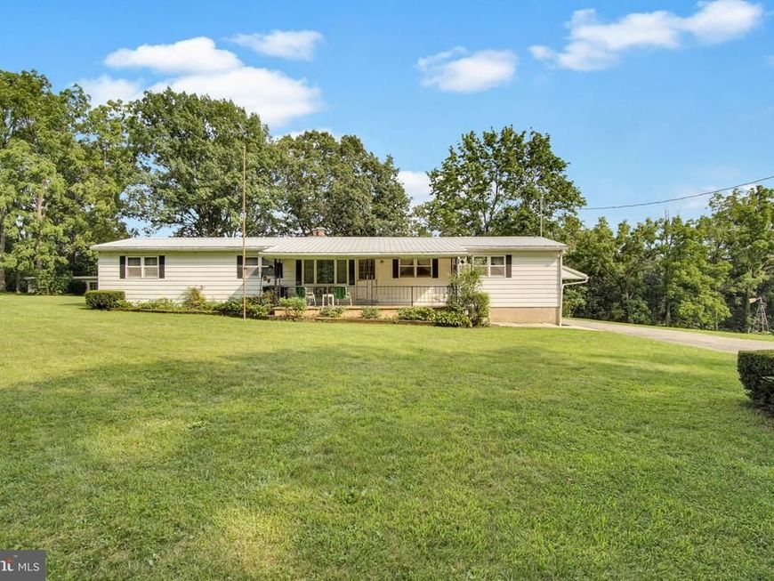 1287 W Springfield Road, Seven Valleys, PA 17360 Main Photo