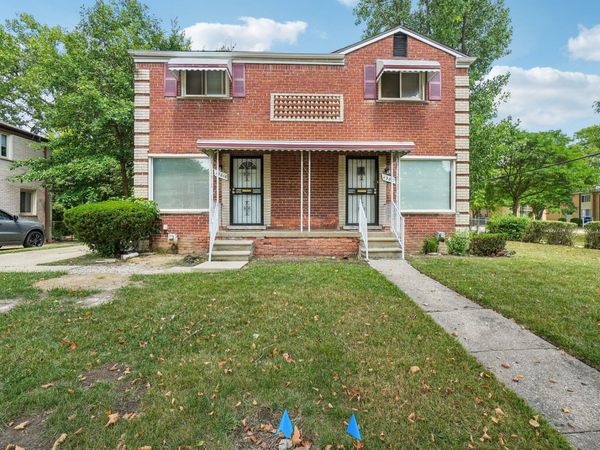 13610 Pearson Street, Oak Park, MI 48237