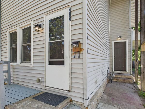920 Farrington Street, Saint Paul, MN 55117