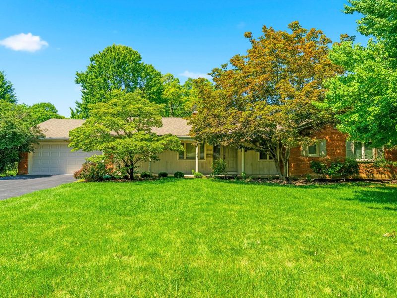 3981 Chelton Place , Upper Arlington, OH 43220 Photo 1