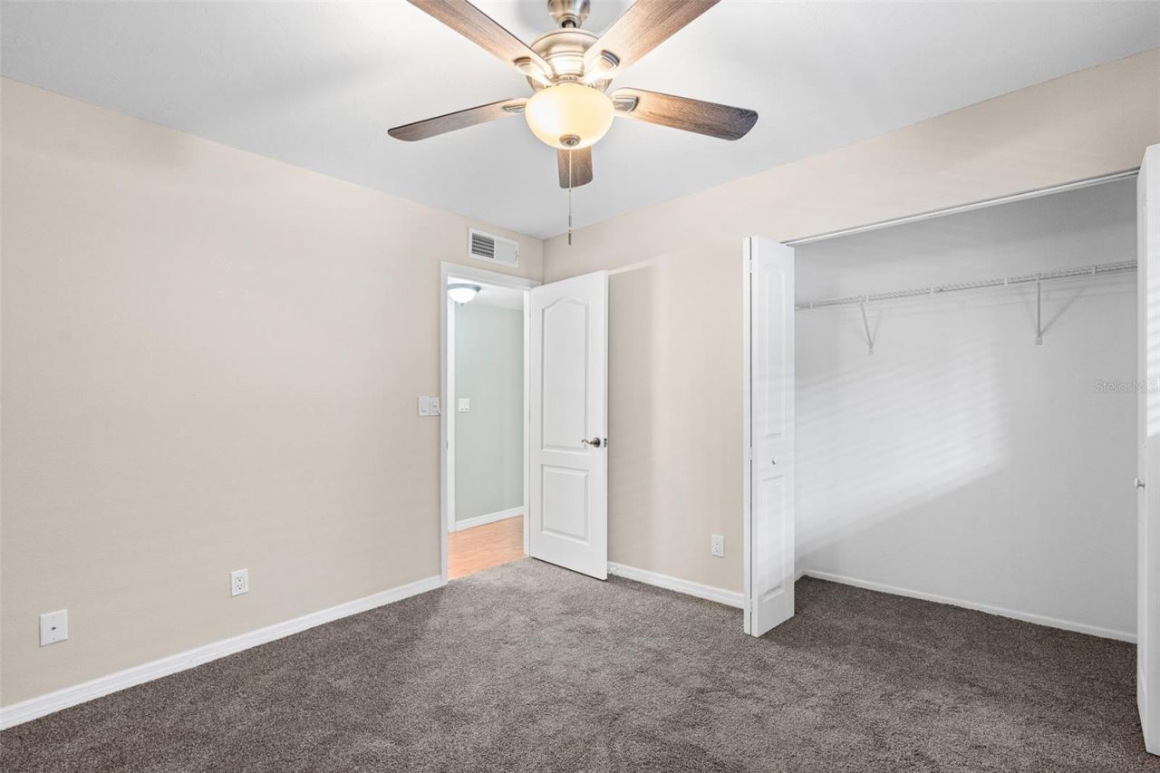 1310 Glen Oaks Drive E, Unit 383E, Sarasota, FL 34232 Photo