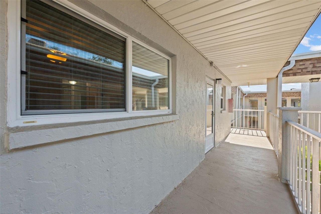 1310 Glen Oaks Drive E, Unit 383E, Sarasota, FL 34232 Photo