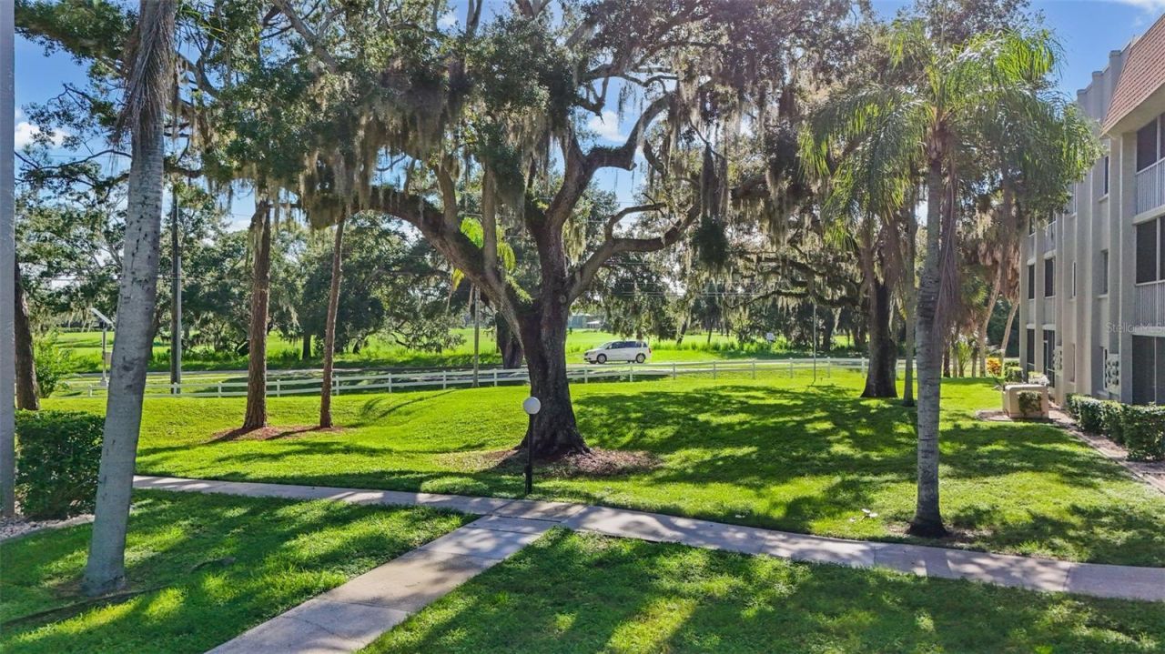 1310 Glen Oaks Drive E, Unit 383E, Sarasota, FL 34232 Photo