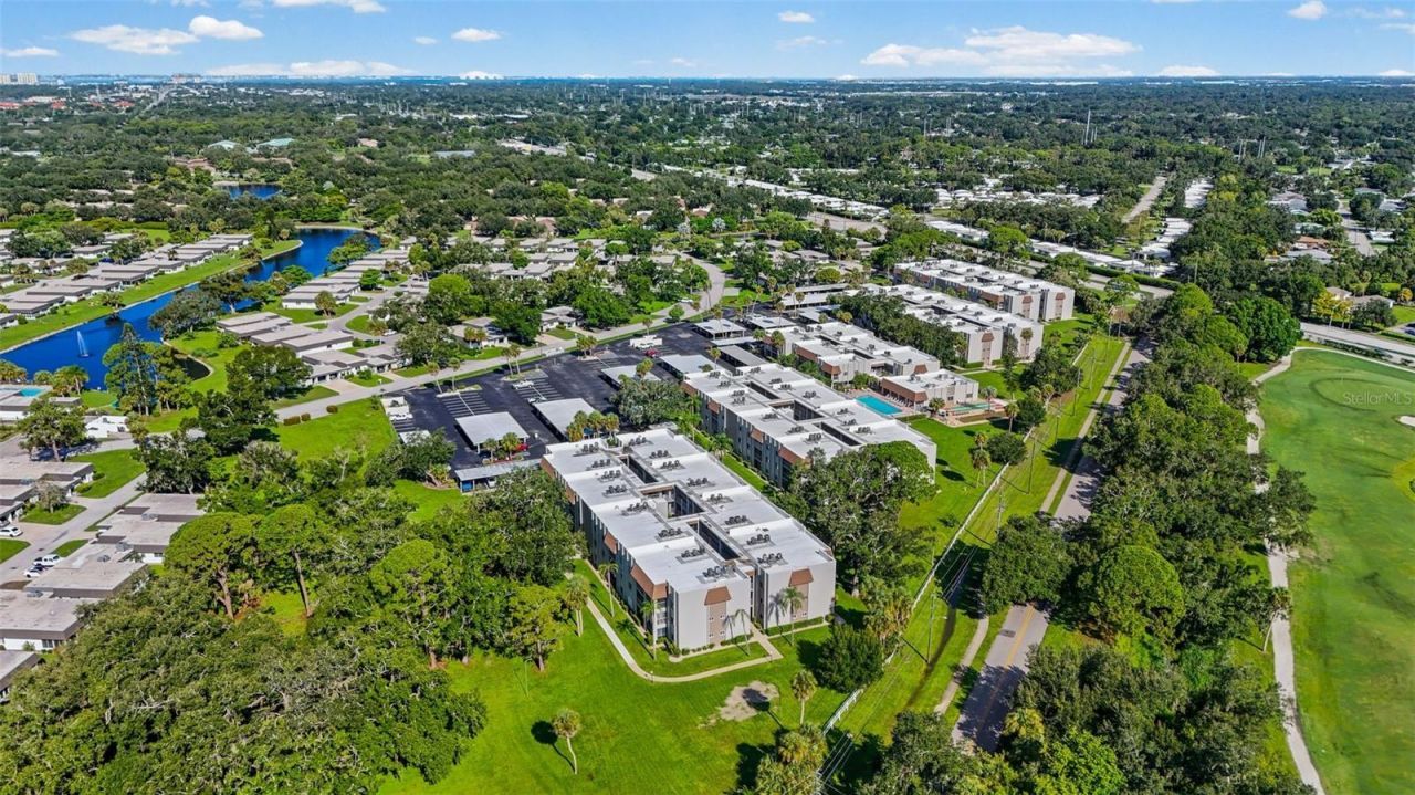 1310 Glen Oaks Drive E, Unit 383E, Sarasota, FL 34232 Photo