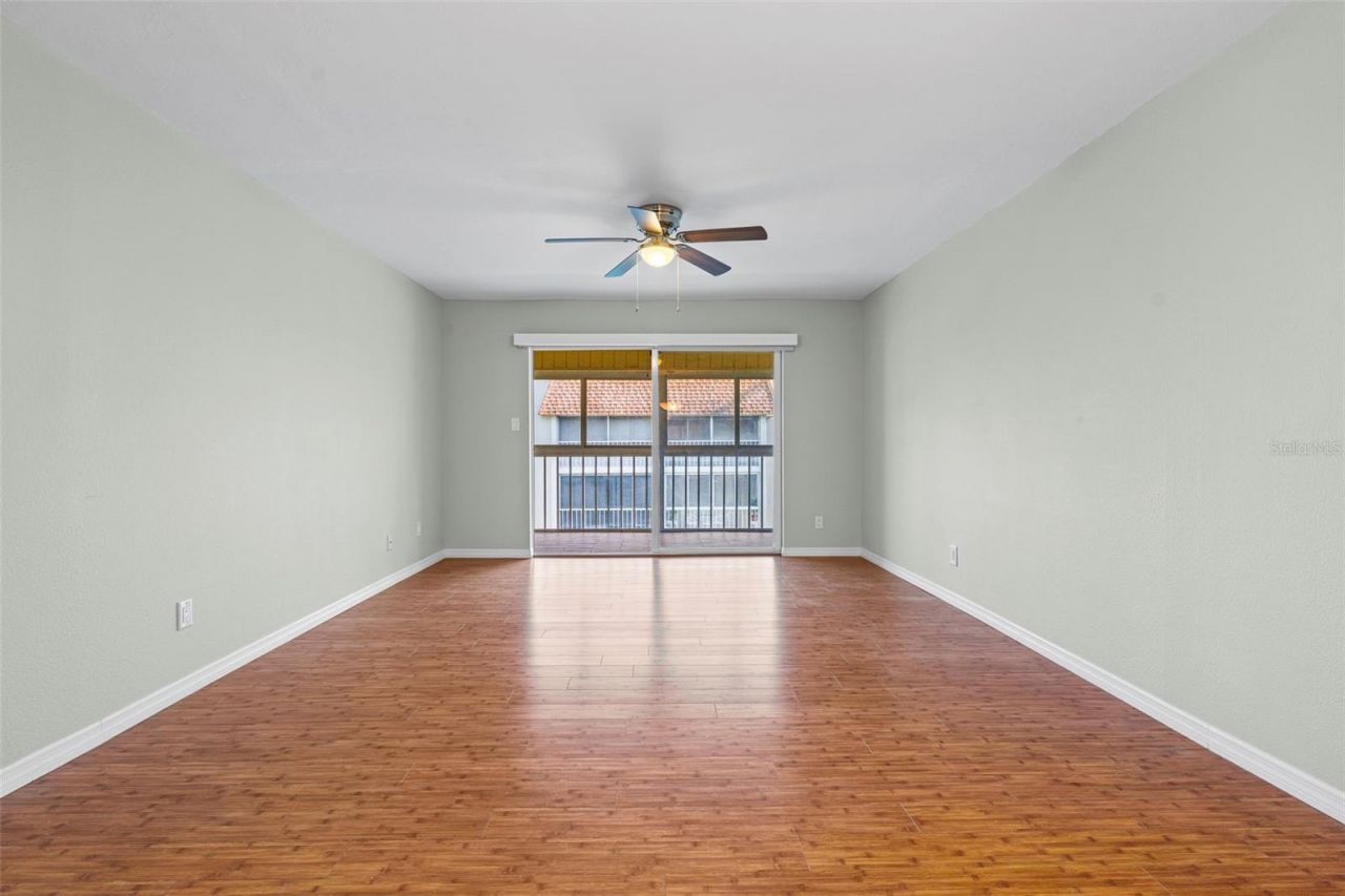 1310 Glen Oaks Drive E, Unit 383E, Sarasota, FL 34232 Photo