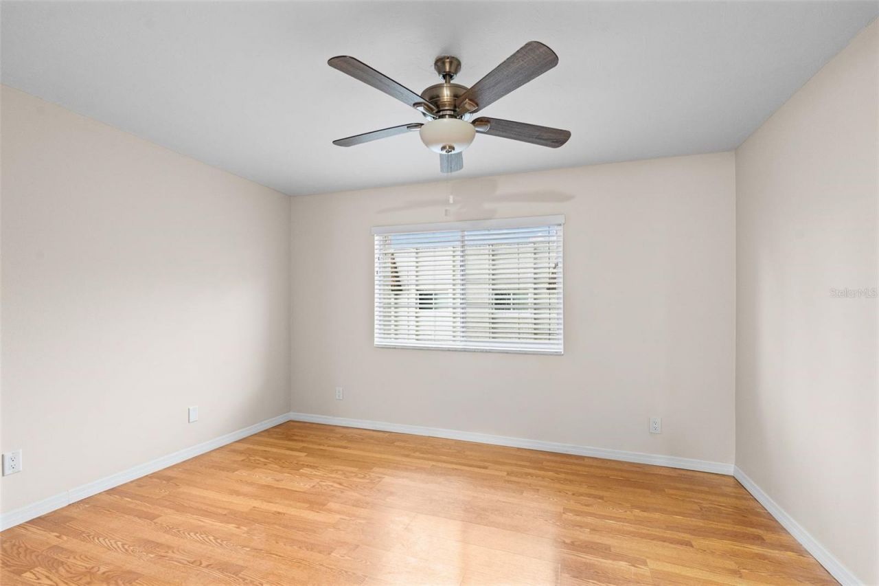 1310 Glen Oaks Drive E, Unit 383E, Sarasota, FL 34232 Photo