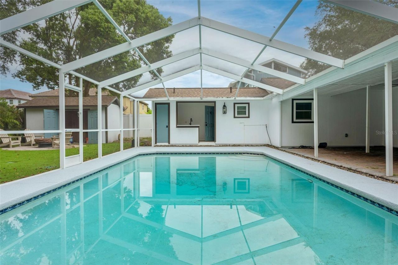 1046 Sylvia Lane, Tampa, FL 33613 Photo