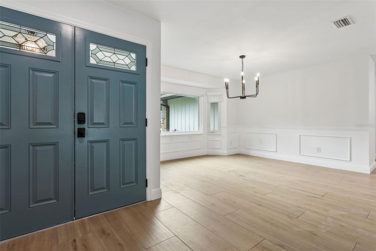 1046 Sylvia Lane, Tampa, FL 33613 Photo