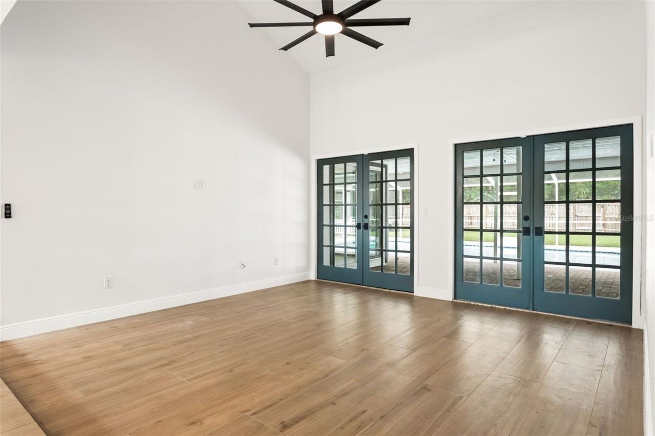 1046 Sylvia Lane, Tampa, FL 33613 Photo