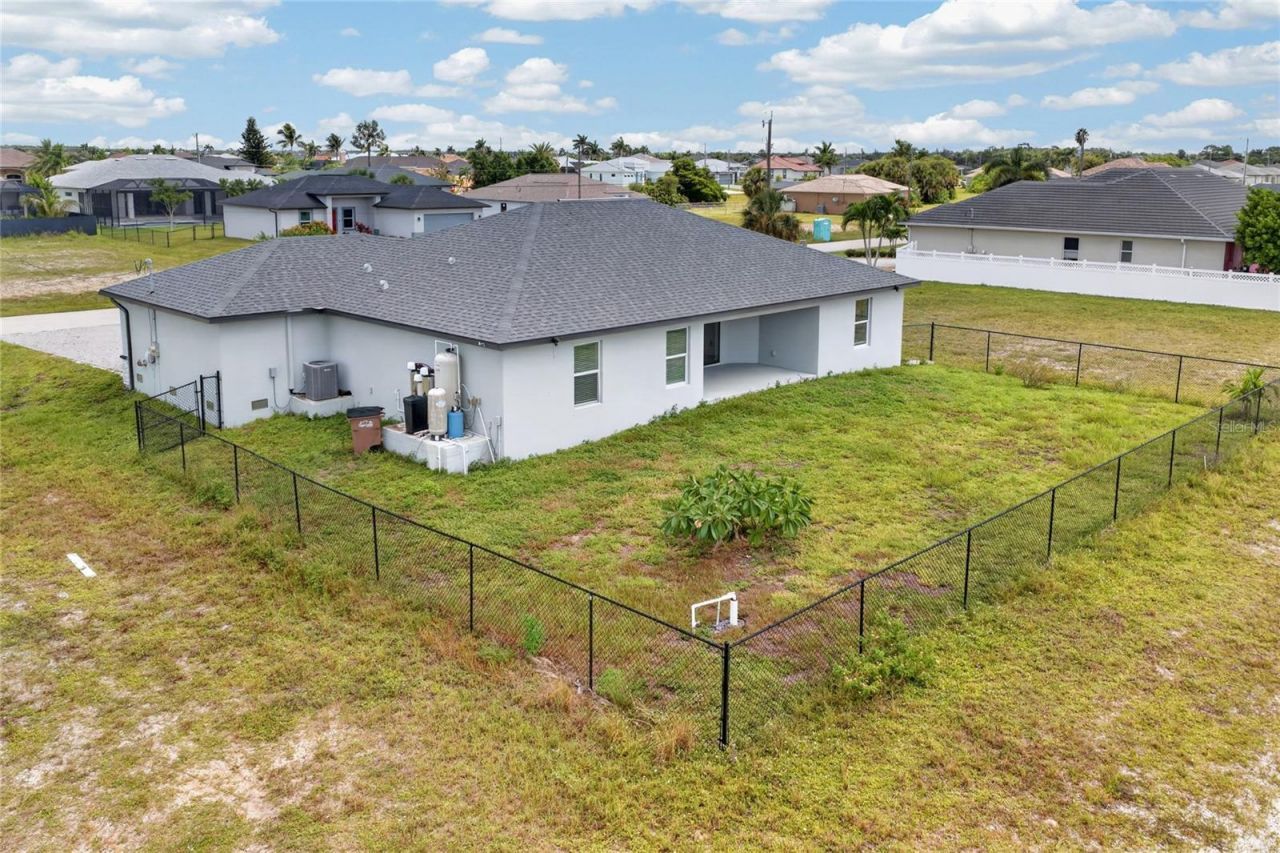 4238 NW 34th Lane, Cape Coral, FL 33993 Photo