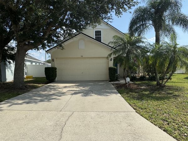 702 SONJA CIRCLE , DAVENPORT, FL 33897