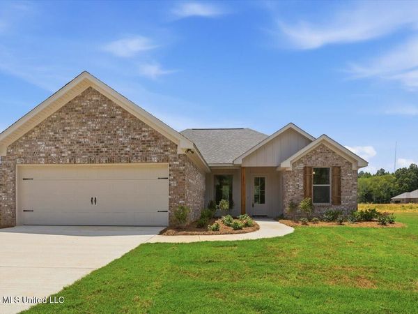 142 Stapleton Drive, Canton, MS 39046