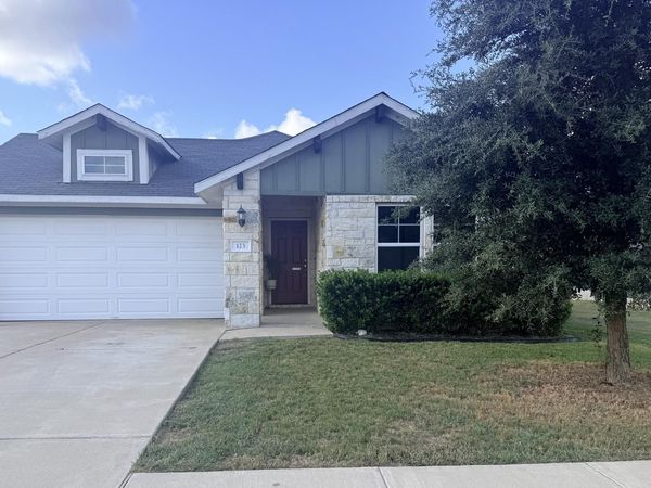 123 Saranac DR , Elgin, TX 78621