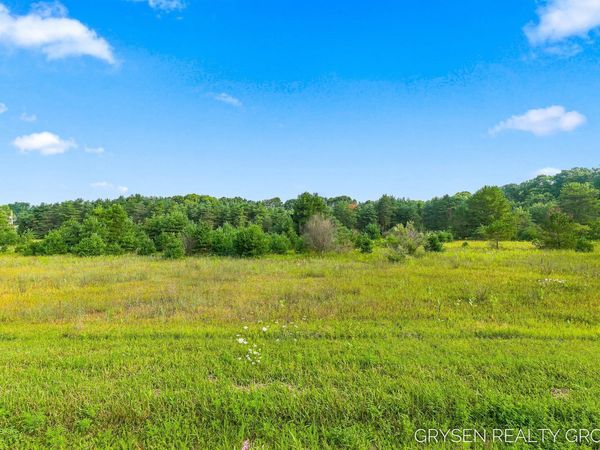 7369 14 Mile Road NE, Rockford, MI 49341