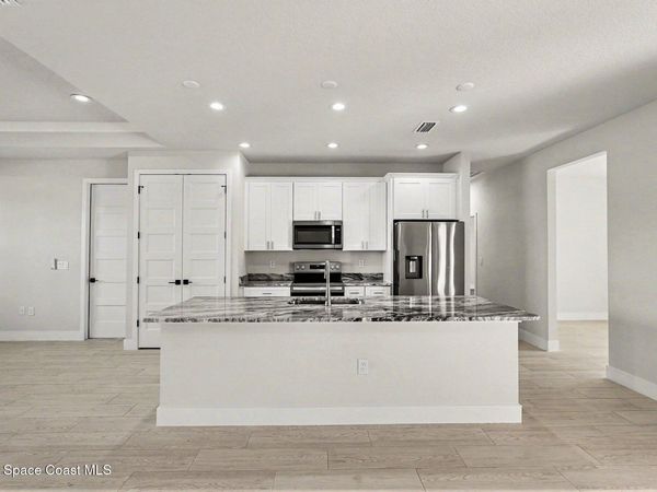 1121 Pluto Street SE, Palm Bay, FL 32909