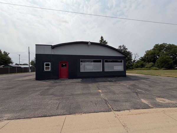 2231 W GRAND AVENUE, Wisconsin Rapids, WI 54495