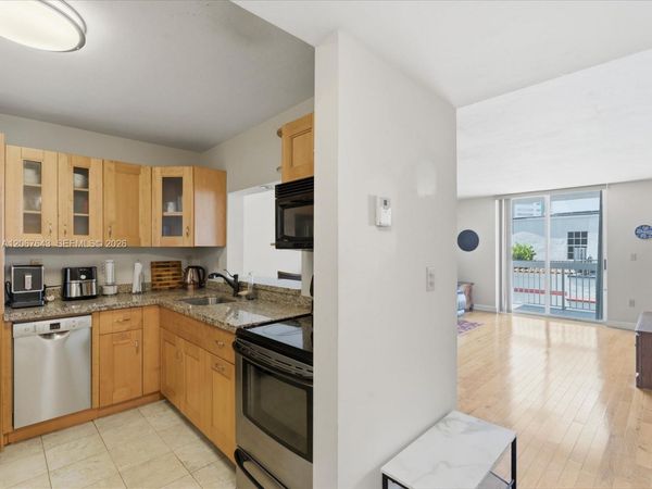 3588 Collins Ave , Unit 504, Miami Beach, FL 33140