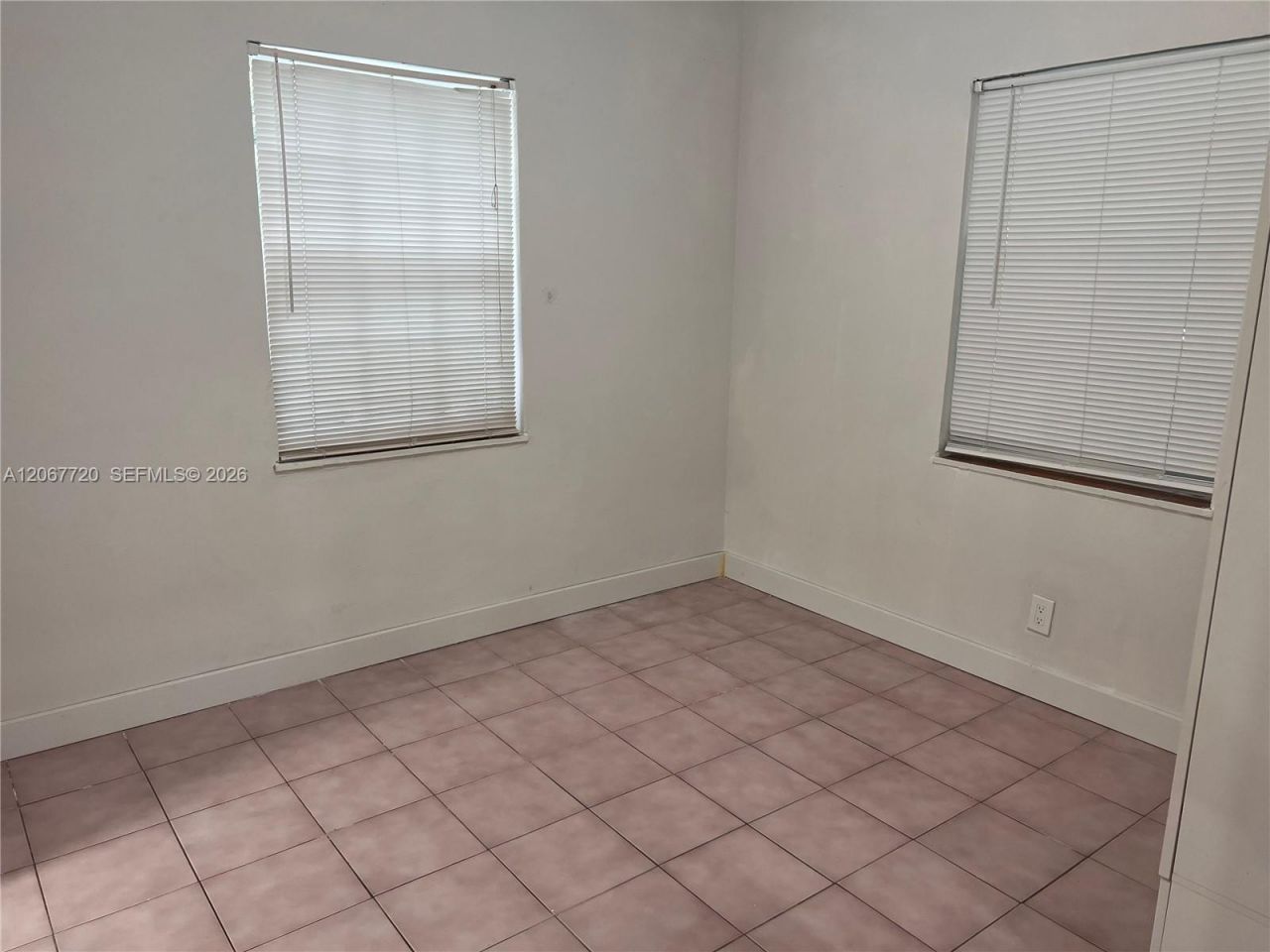 1318 NW 34th St, Miami, FL 33142 Photo