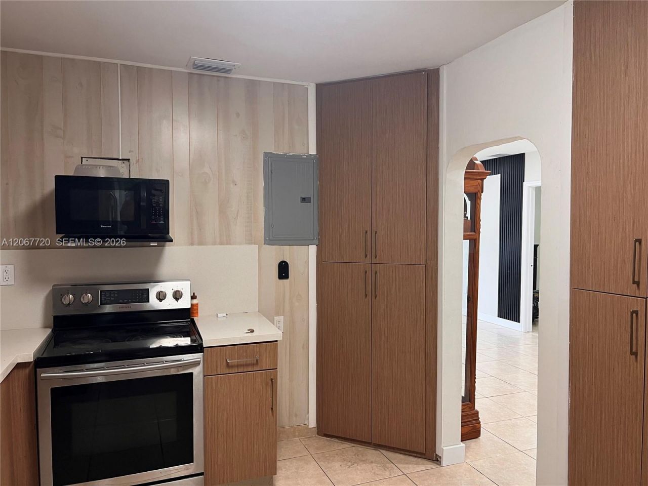 1318 NW 34th St, Miami, FL 33142 Photo