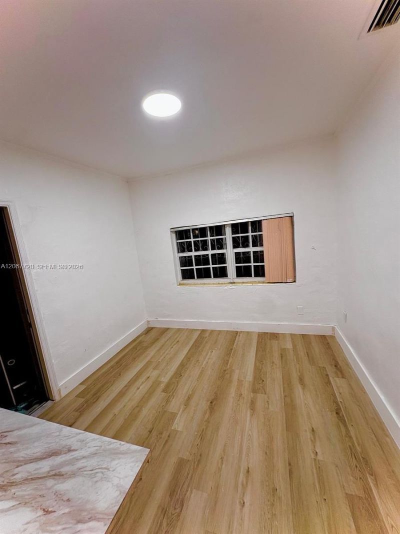 1318 NW 34th St, Miami, FL 33142 Photo