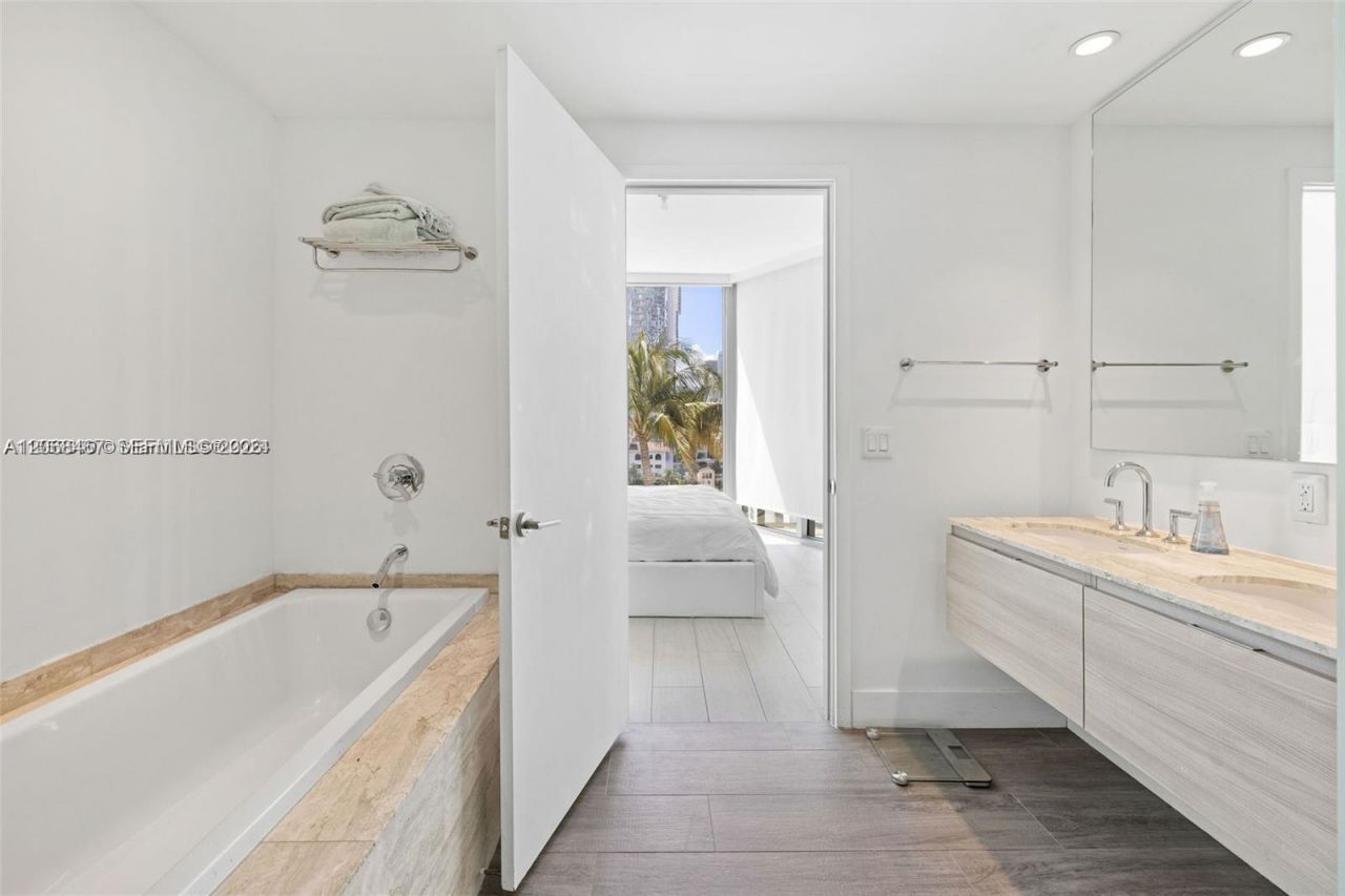 2900 NE 7th Ave , Unit 809, Miami, FL 33137 Photo