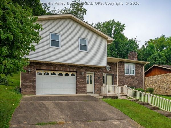 115 Melrose Drive, Glasgow, WV 25086