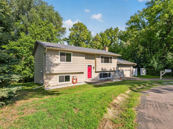 7631 Ontario Boulevard, Eden Prairie, MN 55344