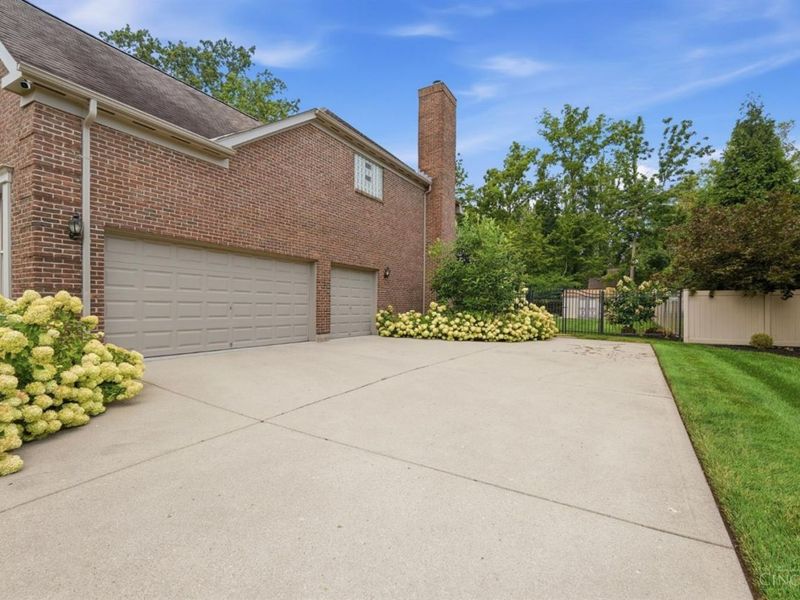 9278 Shallow Creek Drive, Symmes Township, OH 45140 Photo 10