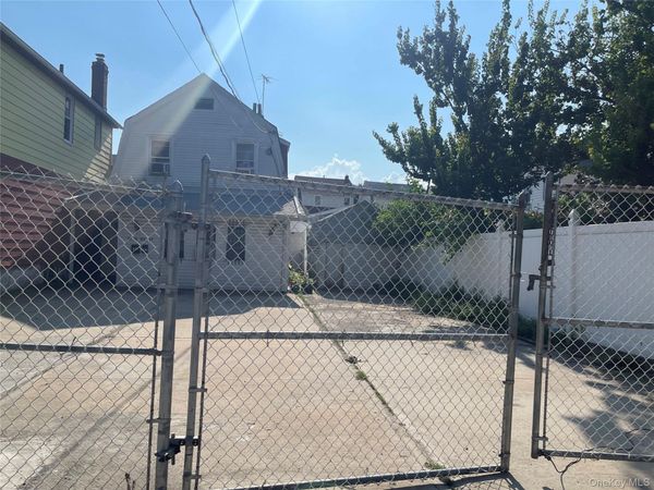 89-10 182nd Street , Unit 2nd floor, Hollis, NY 11423
