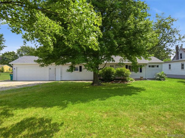 1105 Whiting Street, St Clair, Mi 48079
