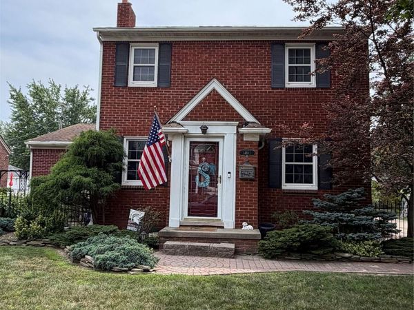 14843 White Avenue , Allen Park, Mi 48101