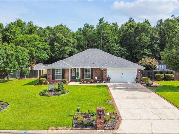 4848 La Casa Circle, Pace, FL 32571