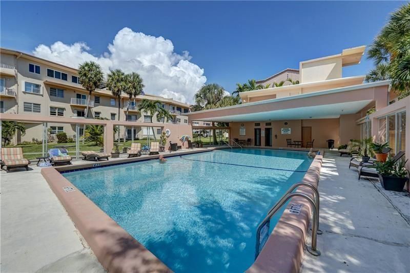 1967 S Ocean Boulevard, Unit 215-C, Lauderdale by the Sea, FL 33062 Photo