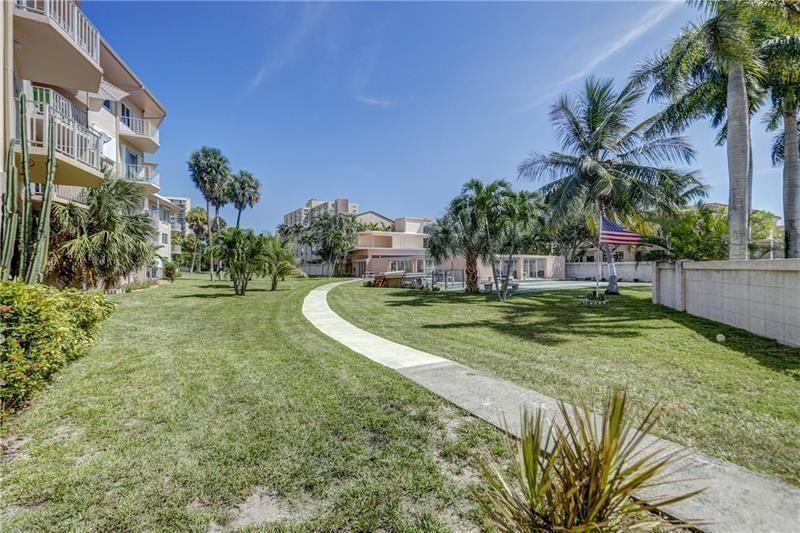 1967 S Ocean Boulevard, Unit 215-C, Lauderdale by the Sea, FL 33062 Photo