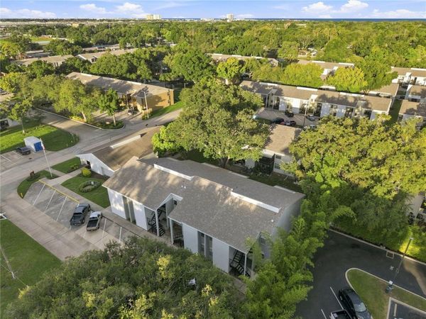 3807 N OAK DRIVE , Unit D41, TAMPA, FL 33611