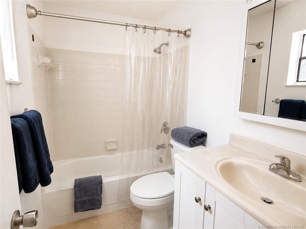 615 Oleander Street, Unit 103, Stuart, FL 34994 Photo